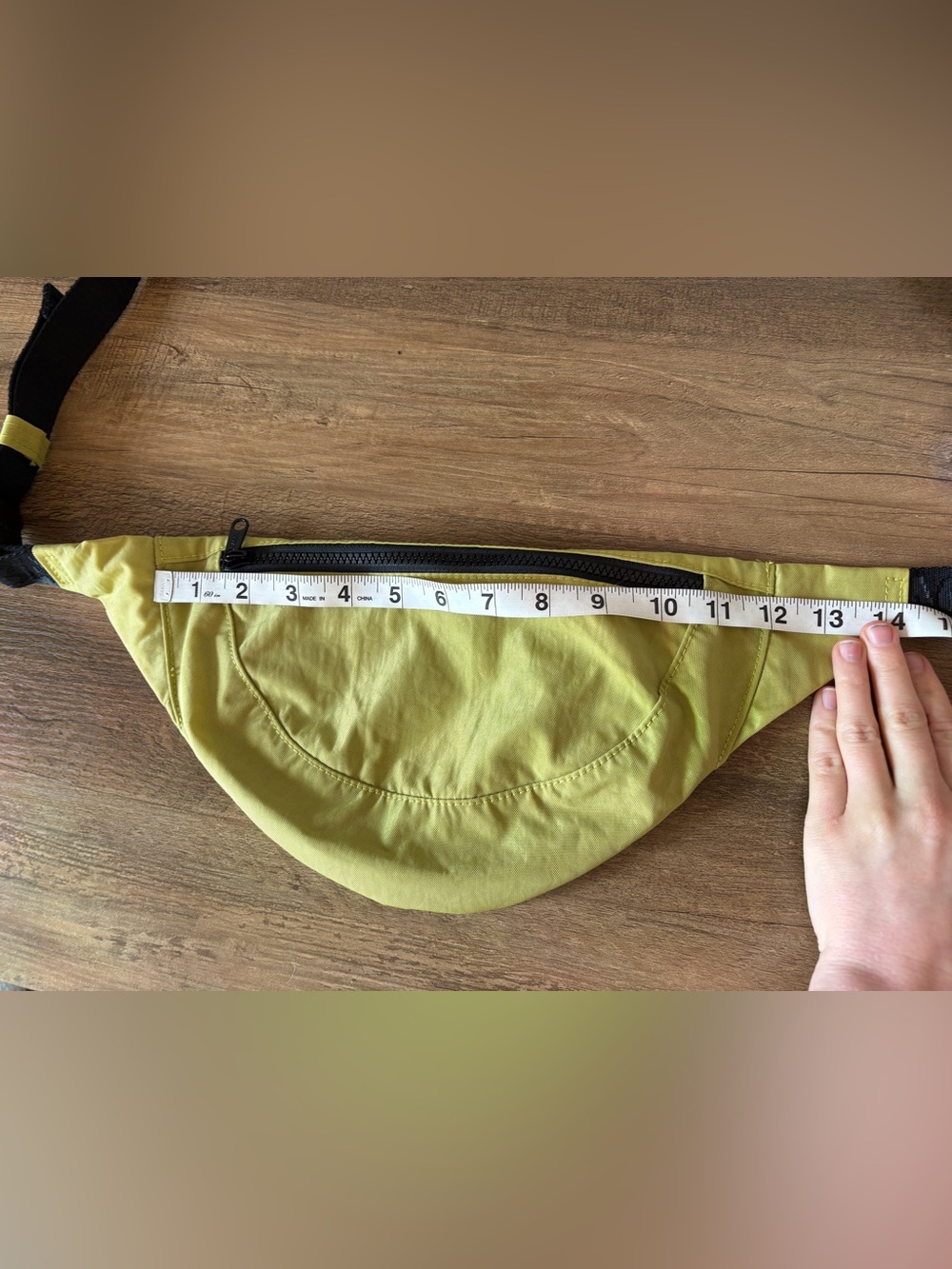 NWOT Baggu Crescent Fanny Pack - Lemongrass - Picture 7 of 12